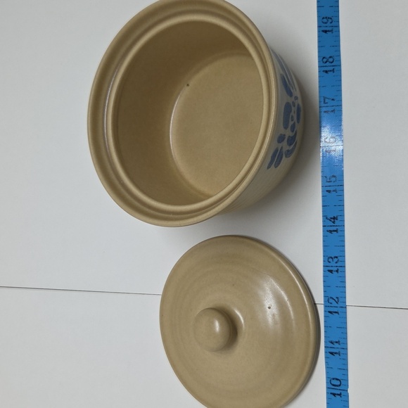 Tan Ceramic Bowl with Lid and Blue Floral Design - Picture 3 of 6